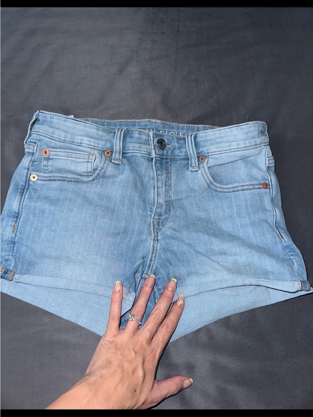 American Eagle Womens Light Blue Jean Shorts Size 4